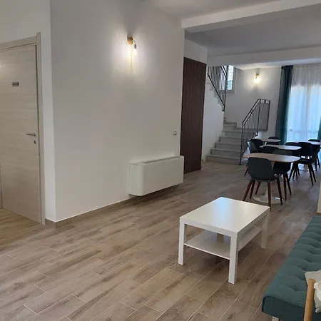 Carrubba - La Casa Dei Nonni Bed & Breakfast